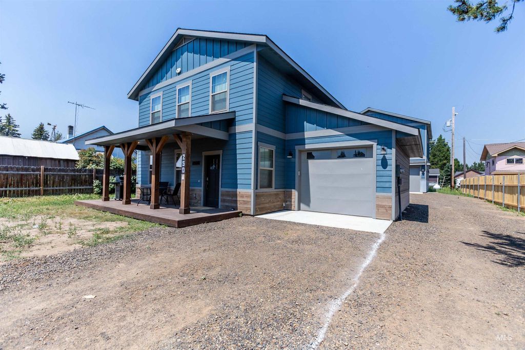 Photo of 250 E Jordan Street, Donnelly, ID 83615 (MLS # 98977400)