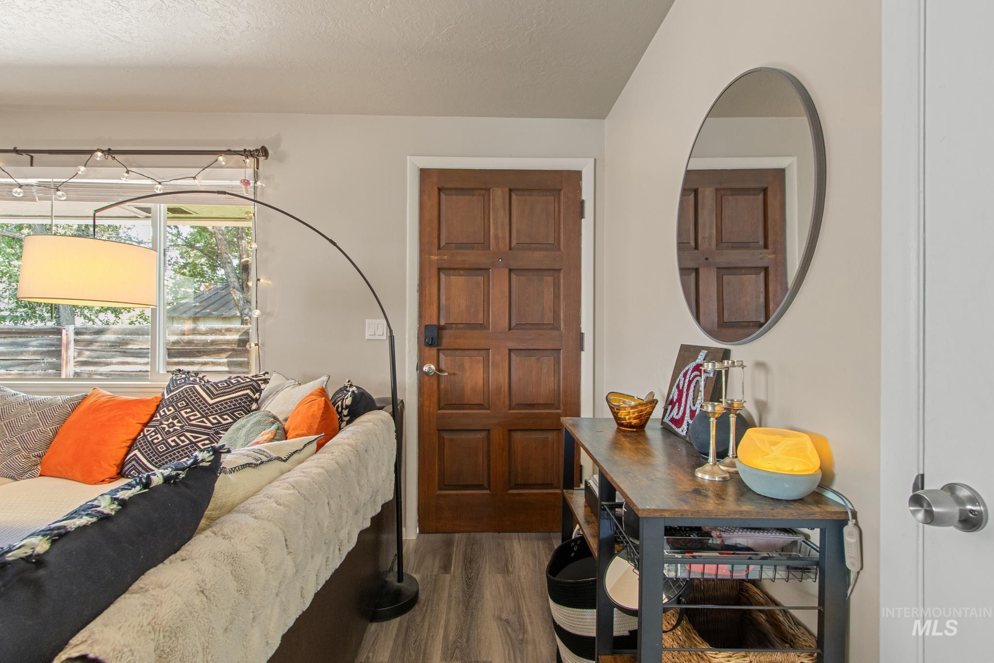 1213-1215 S Colorado Ave