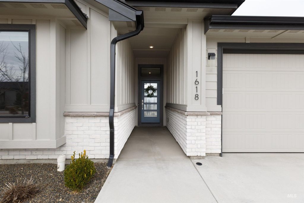 Photo of 1618 W Tenzing St, Nampa, ID 83686 (MLS # 98975786)