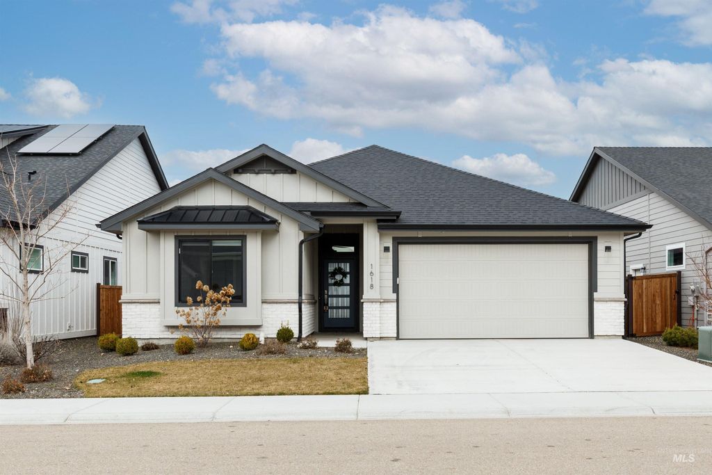Photo of 1618 W Tenzing St, Nampa, ID 83686 (MLS # 98975786)