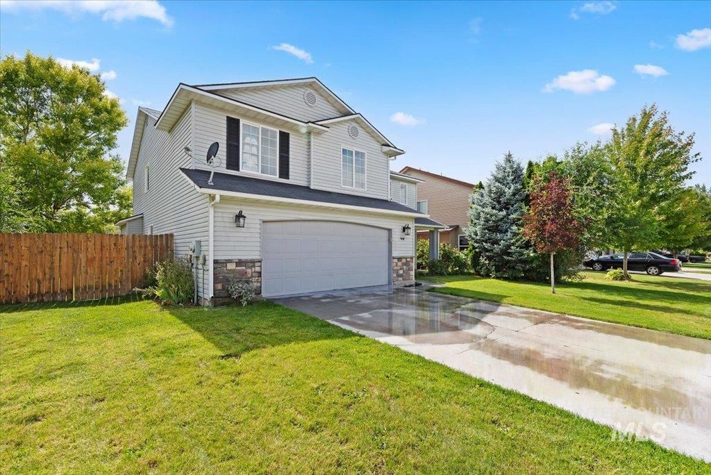 Photo of 5418 Barkley WAY, Caldwell, ID 83607 (MLS # 98992595)