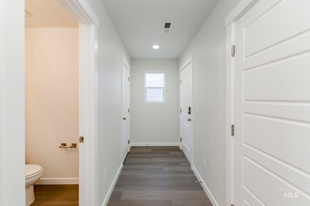 Photo of 45 S Sweetgrass Ave, Nampa, ID 83651 (MLS # 98965342)