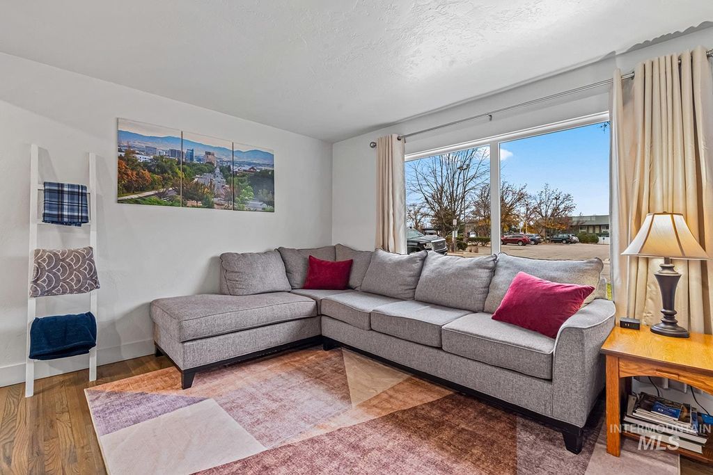 Photo of 2610 W Malad Street, Boise, ID 83705 (MLS # 98981776)