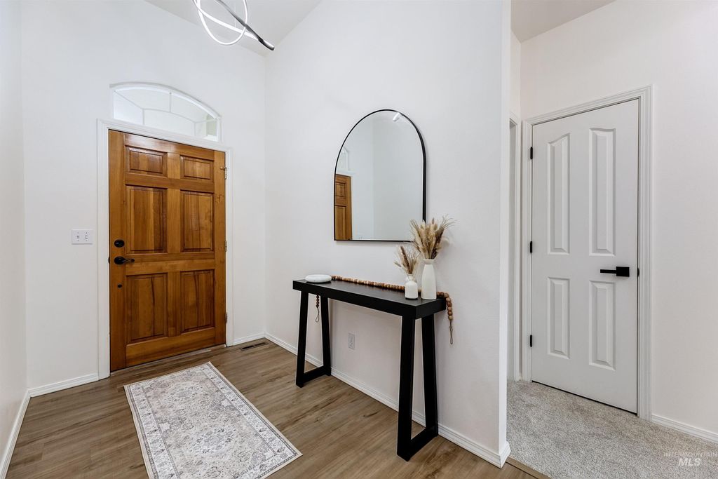 Photo of 149 S Silverwood Way, Eagle, ID 83616 (MLS # 98975971)