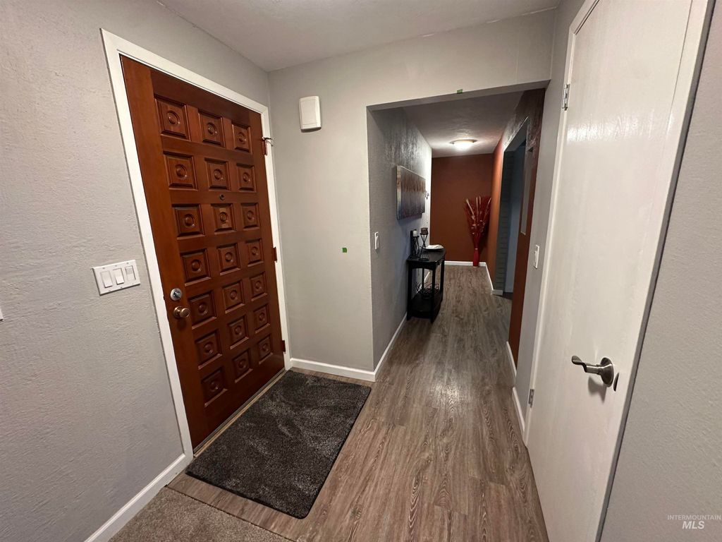 Photo of 2924 Meadowlark Drive, Lewiston, ID 83501 (MLS # 98968974)