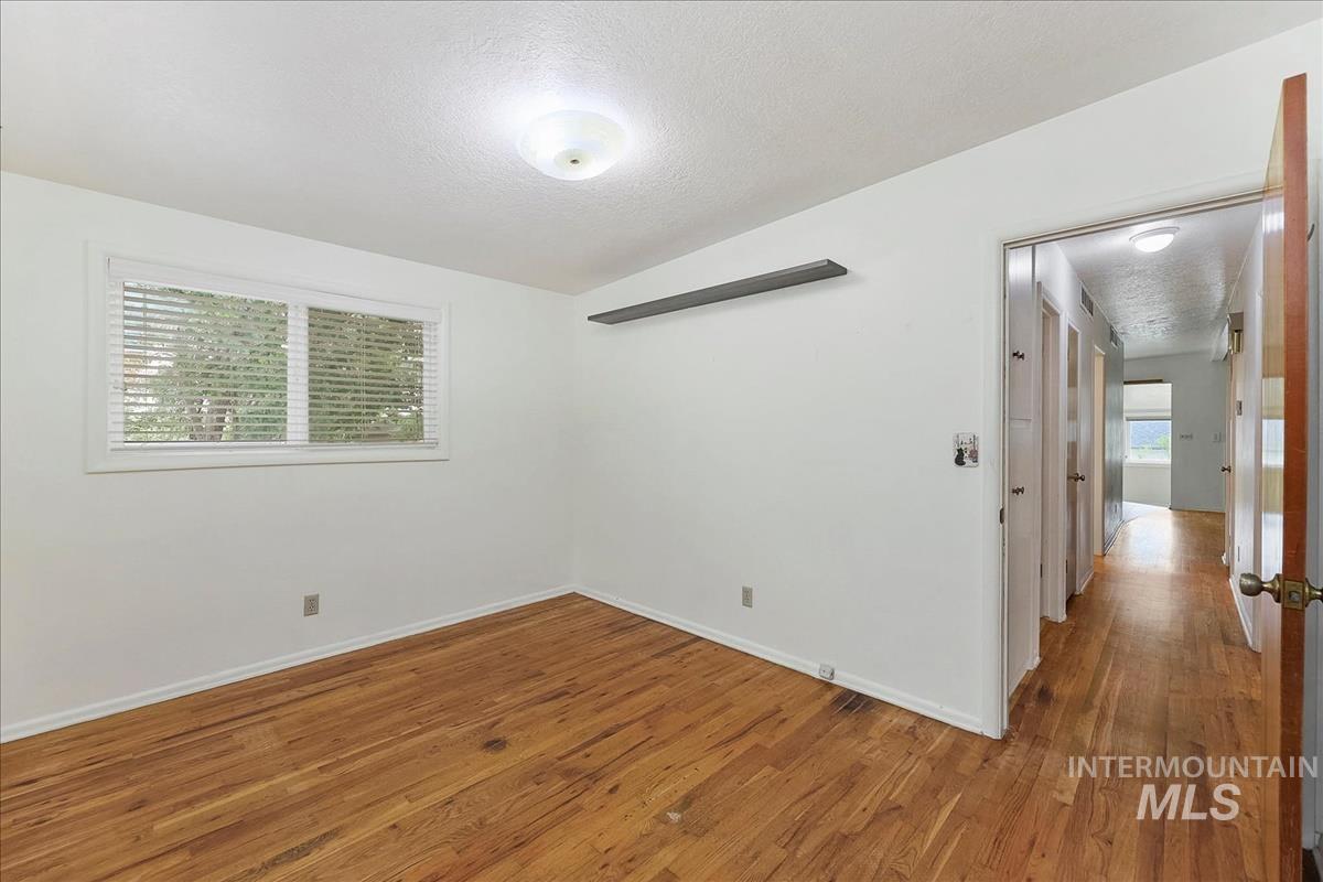 Empty room