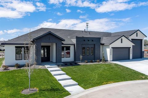 464 Century Ave Middleton ID 83644