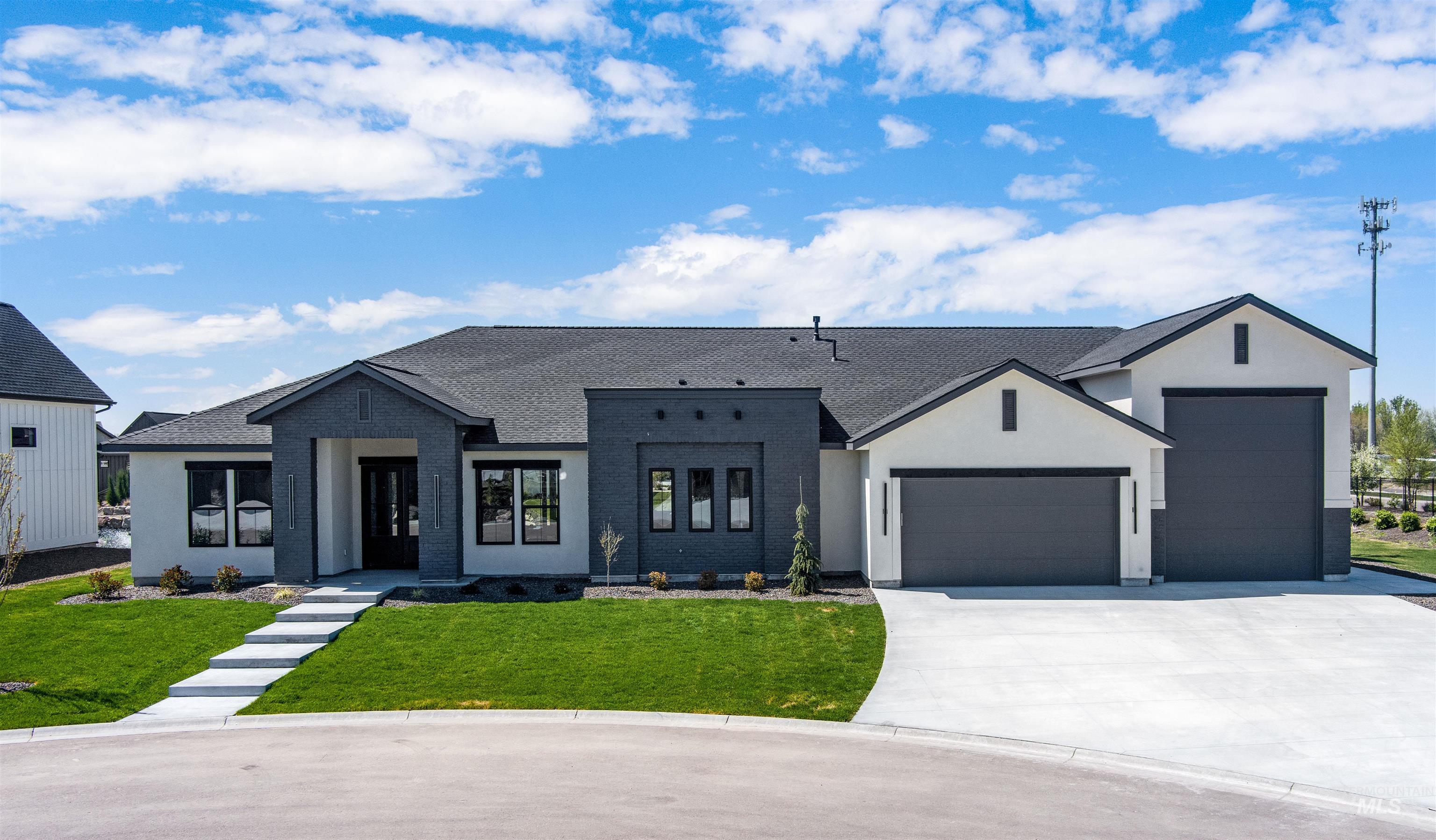 464 Century Ave