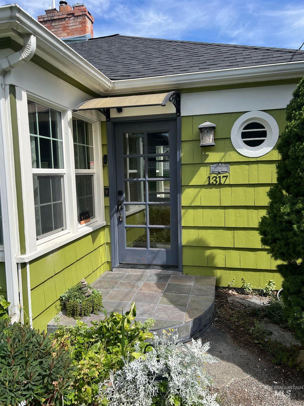 Photo of 1317 14th Ave, Lewiston, ID 83501 (MLS # 98993881)