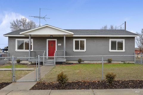 926 4th Ave W Twin Falls ID 83301