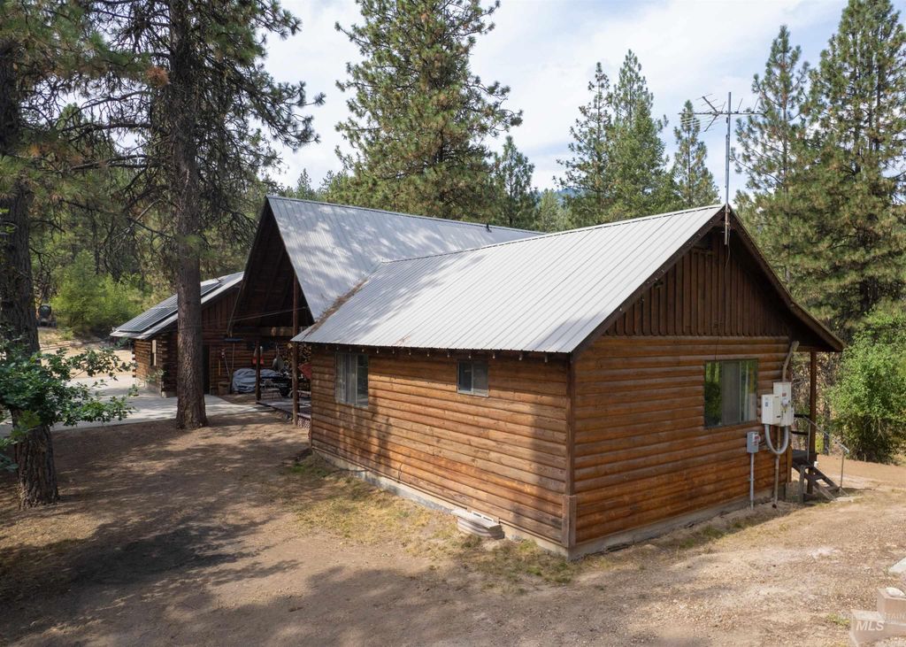 Photo of 22 Deer Trail, Garden Valley, ID 83622 (MLS # 98959620)