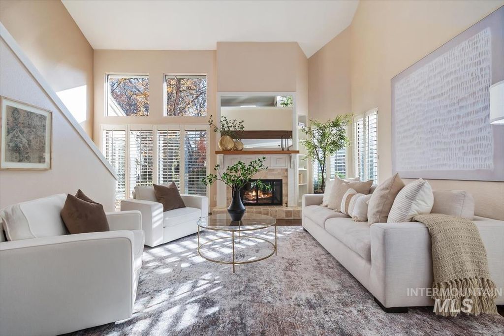 Photo of 1944 S Teal Ln, Boise, ID 83706 (MLS # 98967986)