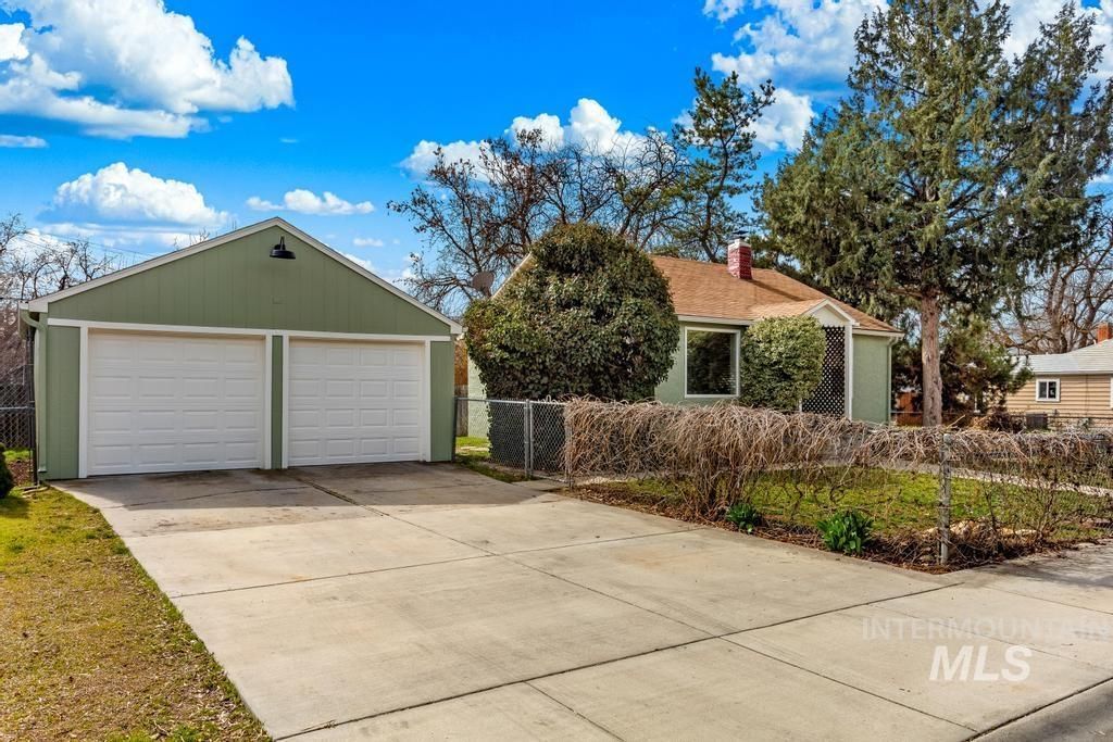 Photo of 4225 W Clark St, Boise, ID 83705 (MLS # 98977762)