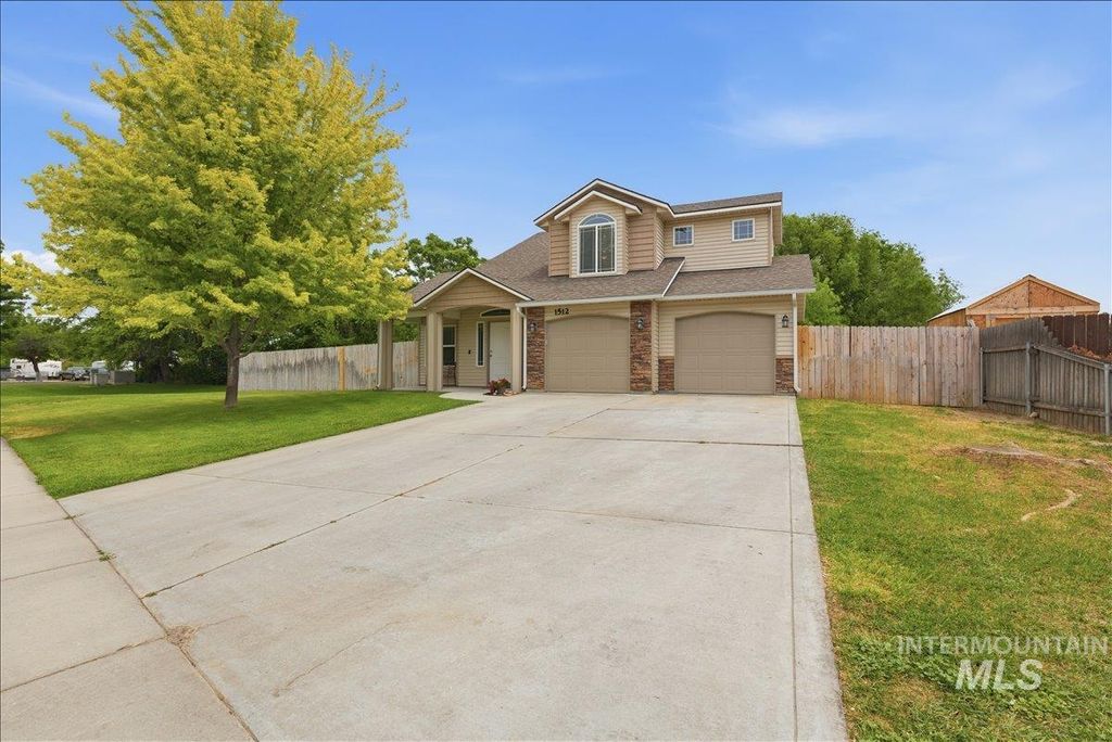 Photo of 1512 S Florence St, Nampa, ID 83686 (MLS # 98989662)