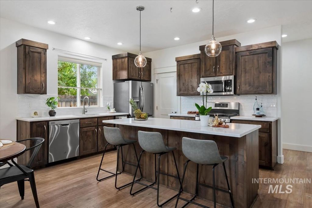 Photo of 9617 W De Witt St, Boise, ID 83704 (MLS # 98991052)