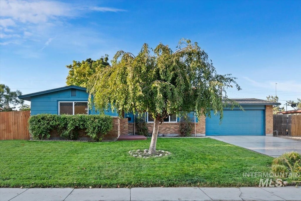 Photo of 6621 W Grunder St, Boise, ID 83709 (MLS # 99000553)