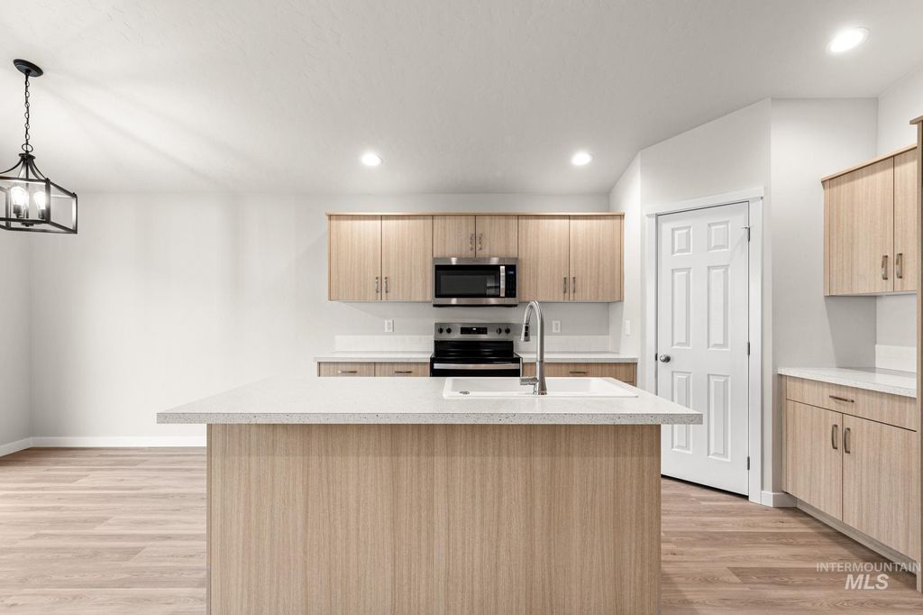 Photo of 7152 E Marble Springs Dr, Nampa, ID 83687 (MLS # 98985483)
