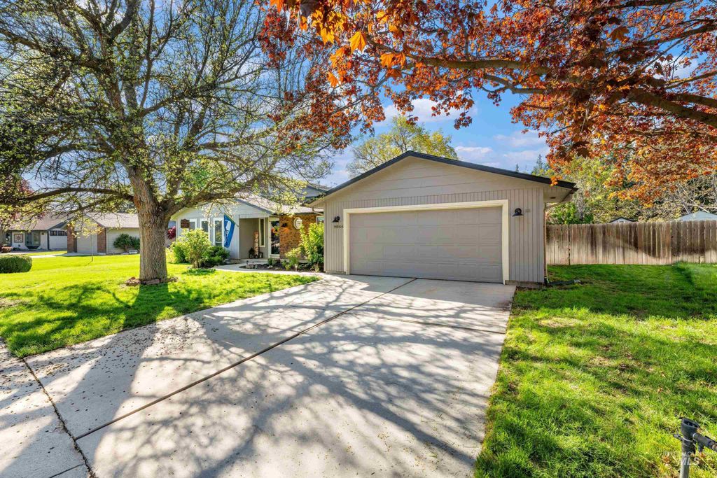 Photo of 9066 W Brookview Ct, Boise, ID 83709 (MLS # 98982459)