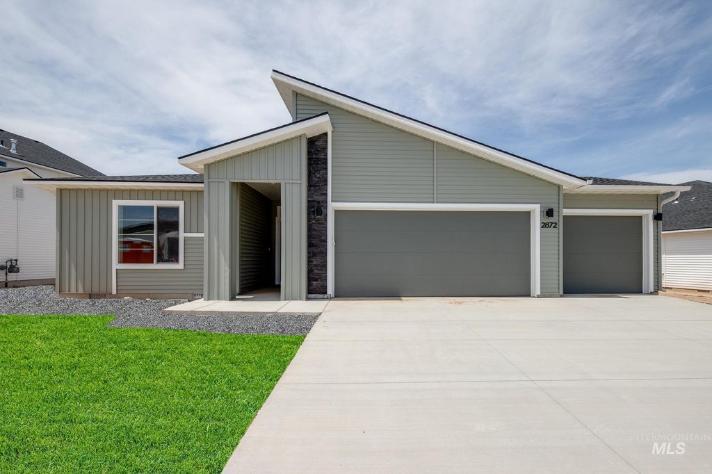 Photo of 3466 E Boxelder Dr, Nampa, ID 83686 (MLS # 98970361)