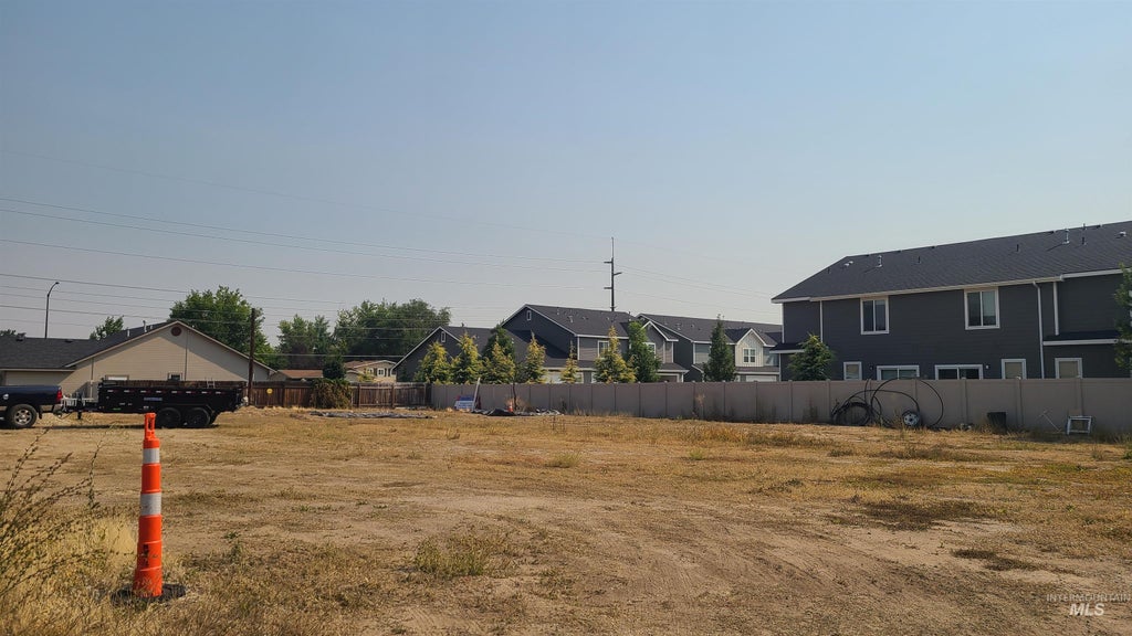 Photo of 3160 N Linda Vista Lane, Boise, ID 83704 (MLS # 98996527)