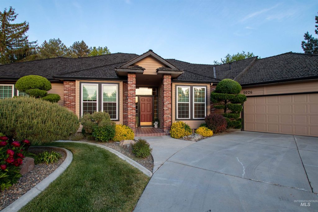 Photo of 5026 N Greyloch Way, Boise, ID 83704 (MLS # 98985728)