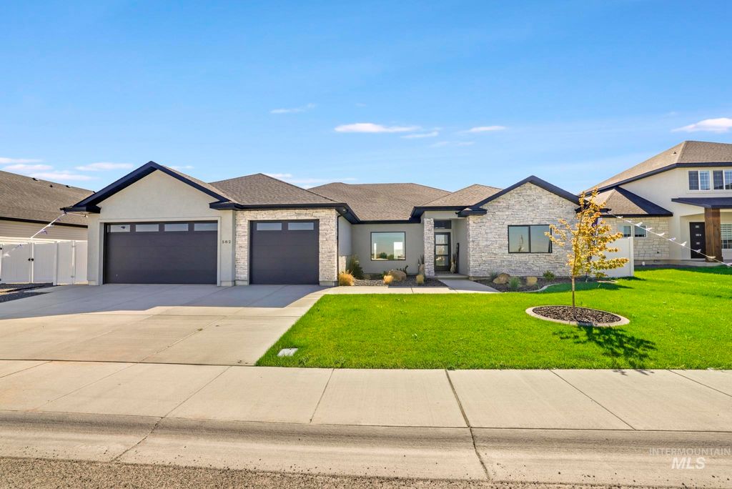 Photo of 582 Moonbeam Way, Twin Falls, ID 83301 (MLS # 98985306)