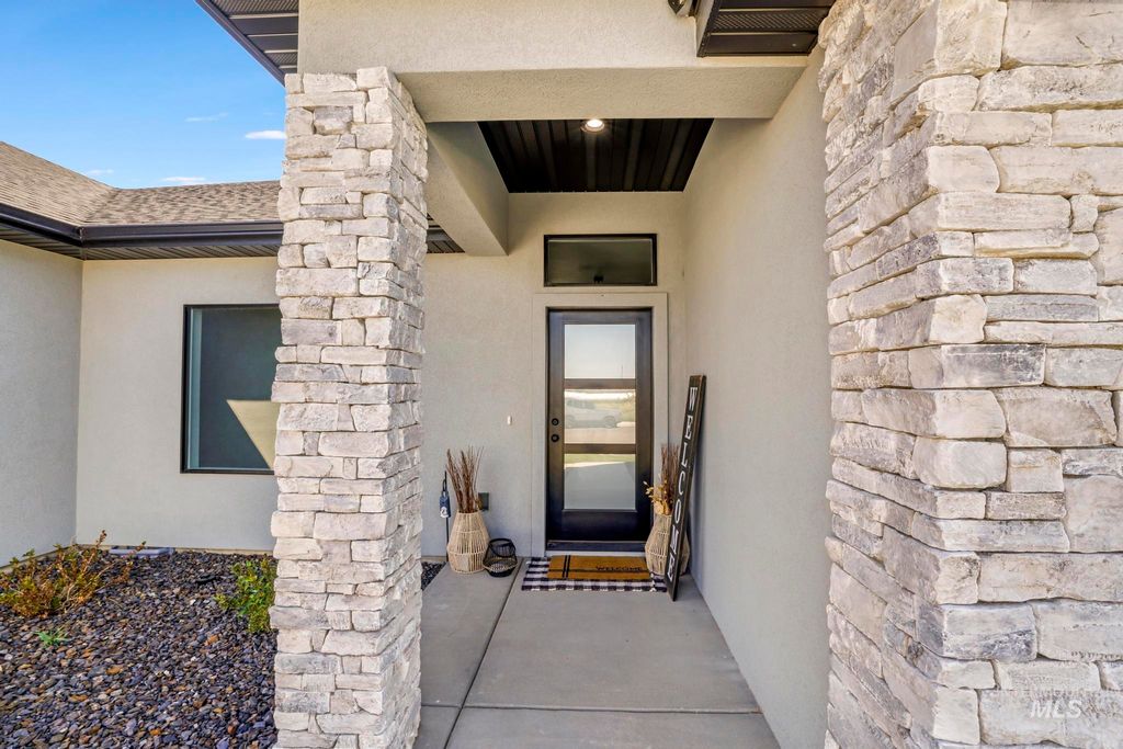 Photo of 582 Moonbeam Way, Twin Falls, ID 83301 (MLS # 98985306)