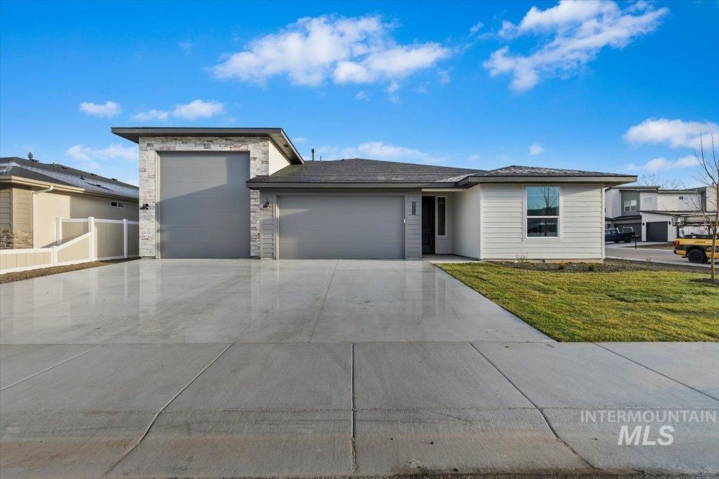 Photo of 2596 E Jonagold Ct, Emmett, ID 83617 (MLS # 98978491)