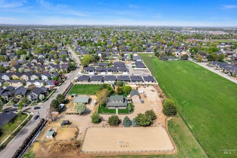 Photo of 1400 E Leigh Field Dr, Meridian, ID 83646 (MLS # 98876542)