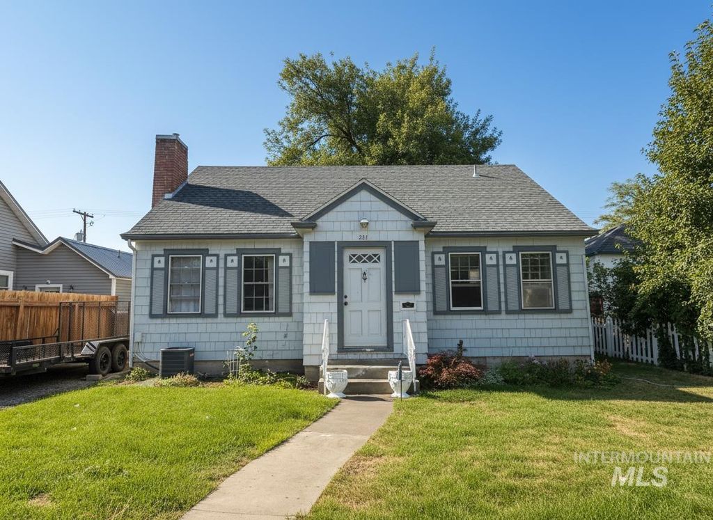 Photo of 351 7th Avenue North Ave, Twin Falls, ID 83301 (MLS # 98959403)