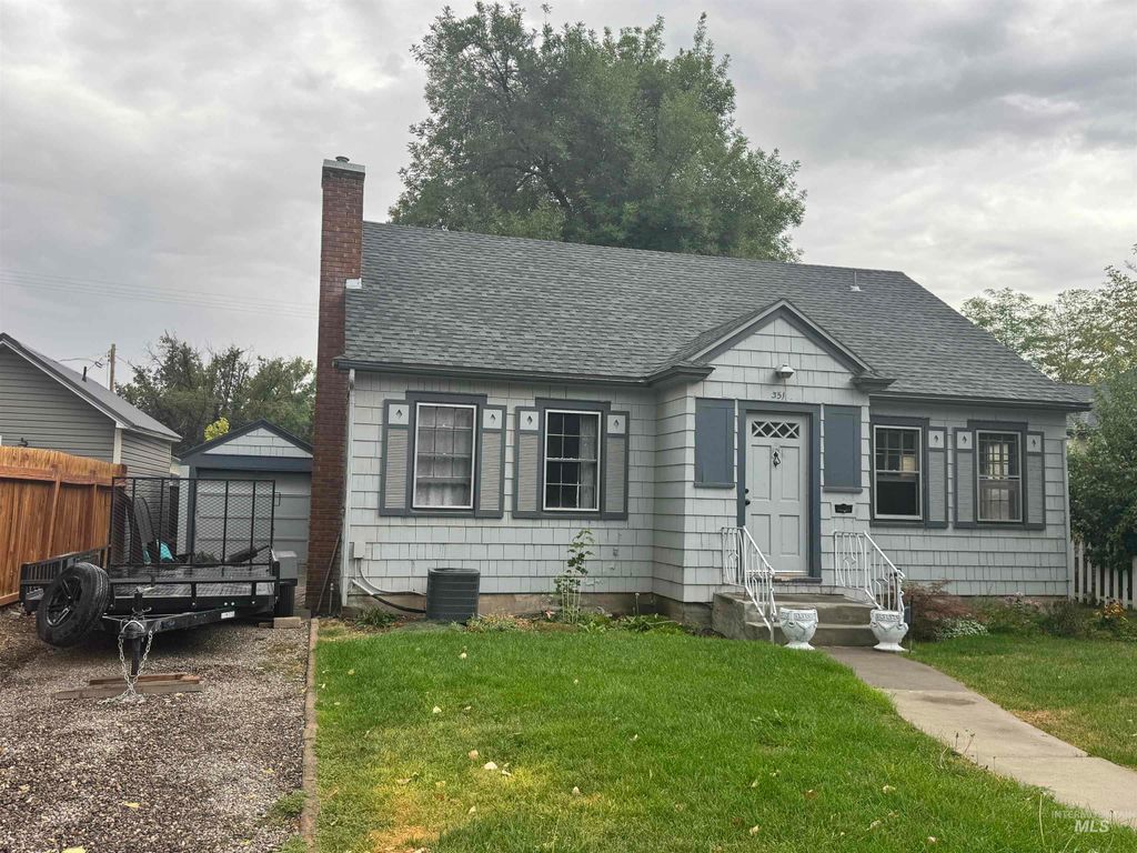 Photo of 351 7th Avenue North Ave, Twin Falls, ID 83301 (MLS # 98959403)