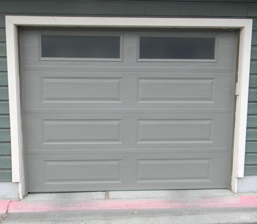 Photo of 6817 W Maxwell Lane, Boise, ID 83704 (MLS # 98980870)