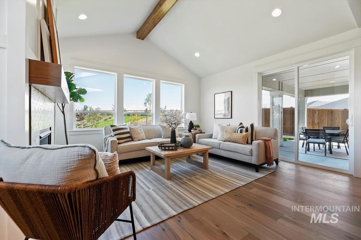 6753 N Magic Mallard Ave