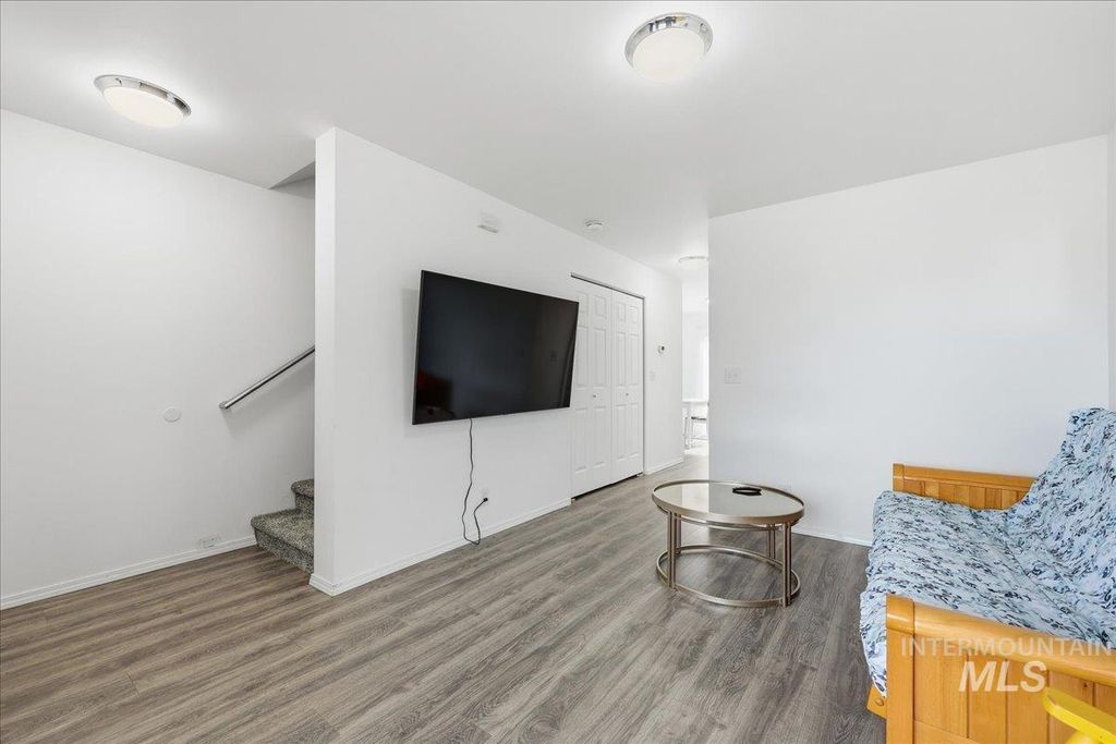 Photo of 4707 W Kendall St, Boise, ID 83706 (MLS # 98977070)