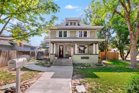 Photo of 304 8th Avenue East Ave, Twin Falls, ID 83301 (MLS # 98960569)