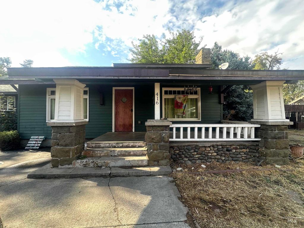 Photo of 416 12th Street, Lewiston, ID 83501 (MLS # 98962699)