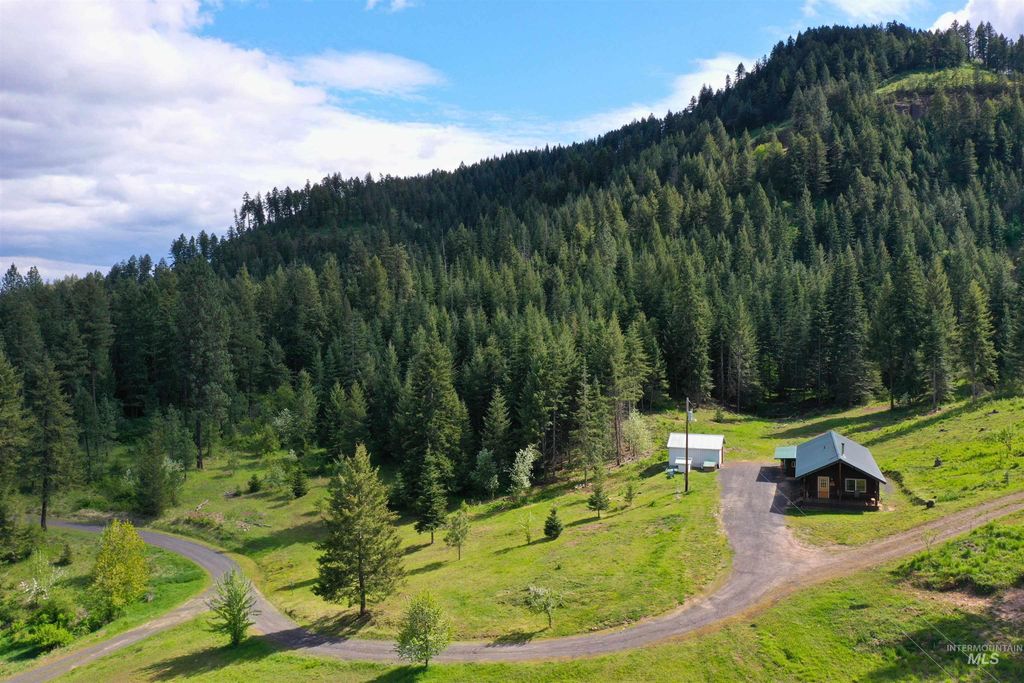 Photo of 673 Neighbors Lane, Orofino, ID 83544 (MLS # 98945618)