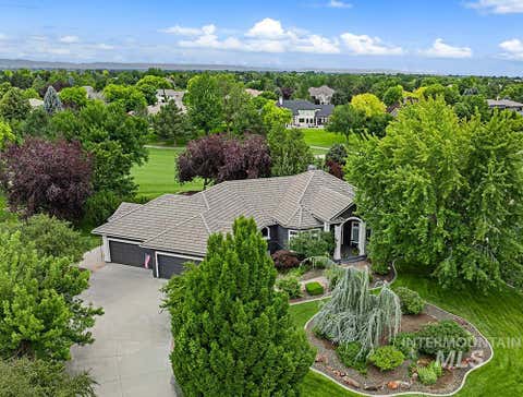 Photo of 7061 N Penncross Way, Meridian, ID 83646 (MLS # 98998417)