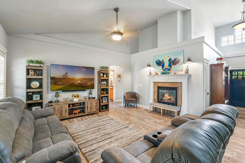 Photo of 1601 N Mckinley, Jerome, ID 83338 (MLS # 98973917)