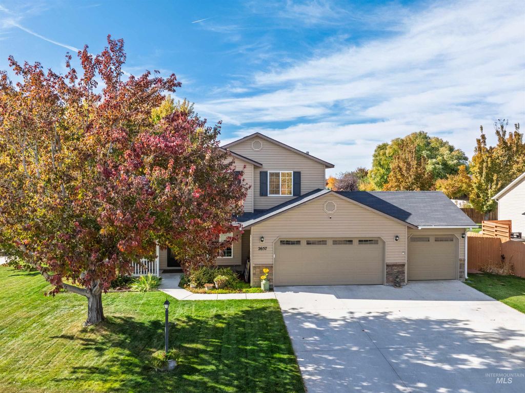 Photo of 2657 N Matterdale Ave, Kuna, ID 83634 (MLS # 98966008)