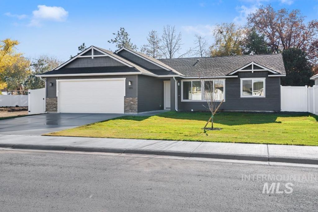 Photo of 985 Twilight St, Weiser, ID 83672 (MLS # 98956117)