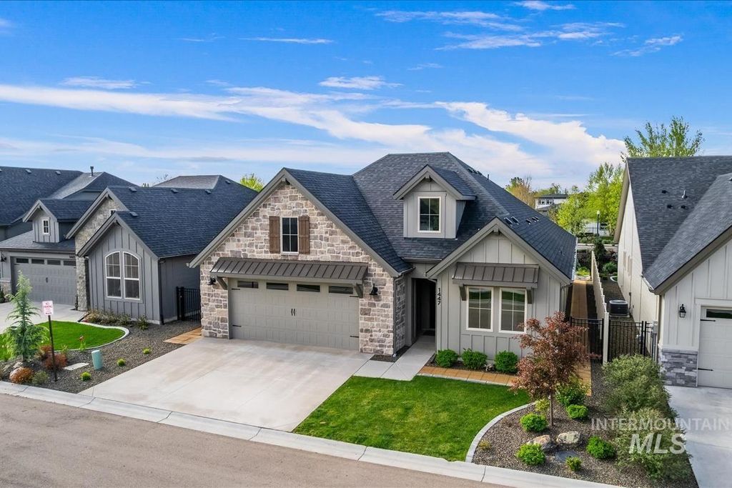 Photo of 1447 E Spartan Ln, Eagle, ID 83616 (MLS # 98983555)