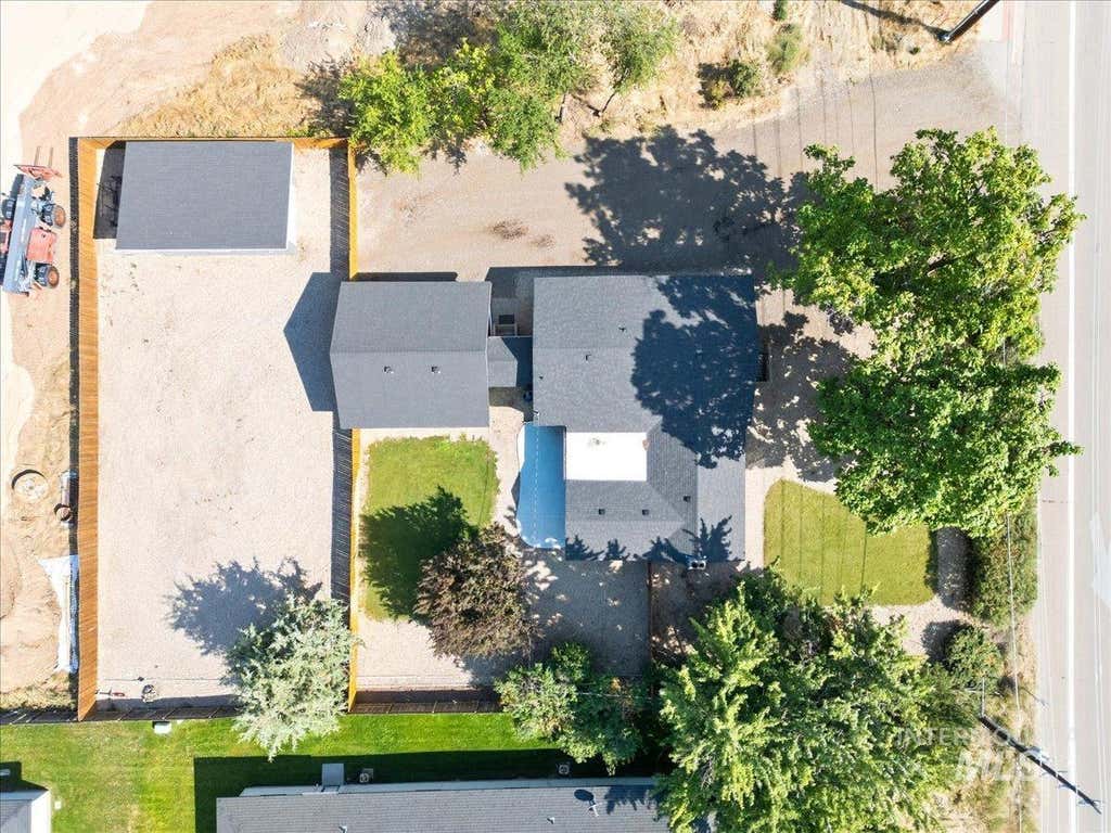 Photo of 3029 N Maple Grove Rd, Boise, ID 83704 (MLS # 98996228)