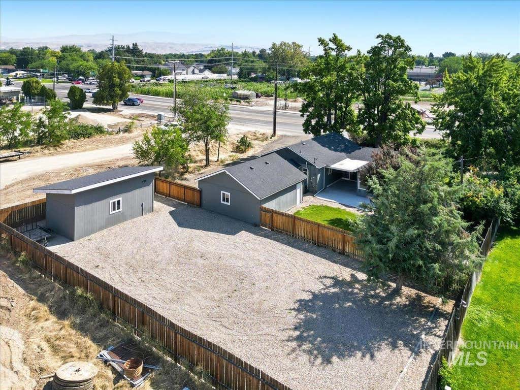 Photo of 3029 N Maple Grove Rd, Boise, ID 83704 (MLS # 98996228)