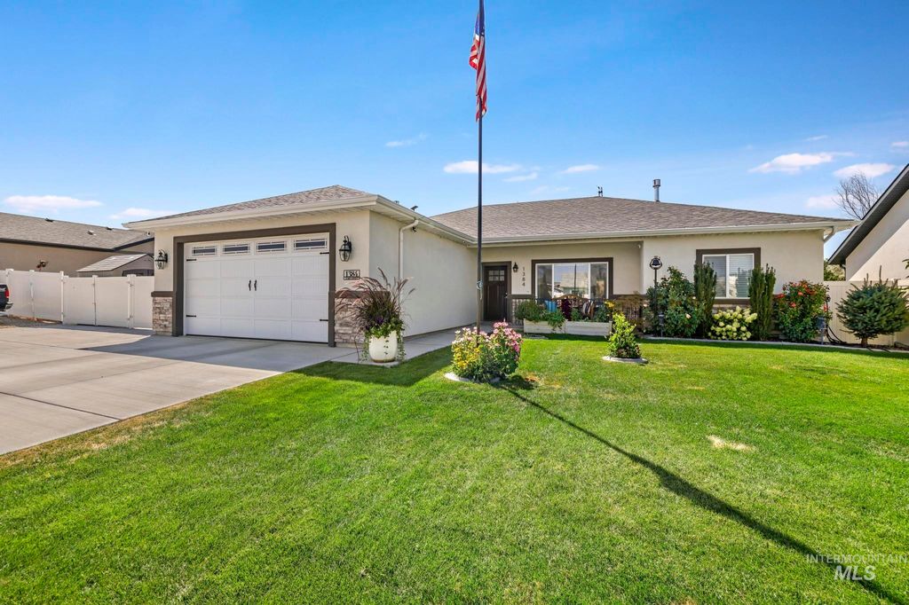 Photo of 1384 Jump Street, Twin Falls, ID 83301 (MLS # 98958514)
