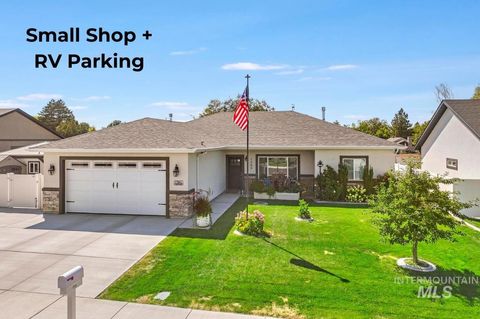 Photo of 1384 Jump Street, Twin Falls, ID 83301 (MLS # 98958514)