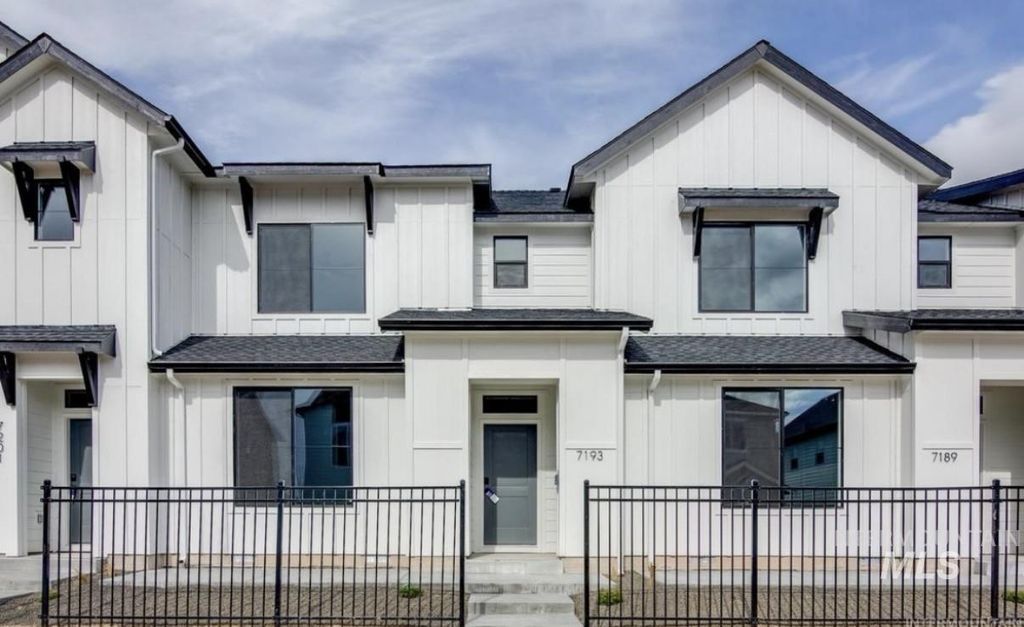 Photo of 7193 W Madronawood St, Boise, ID 83709 (MLS # 98974913)