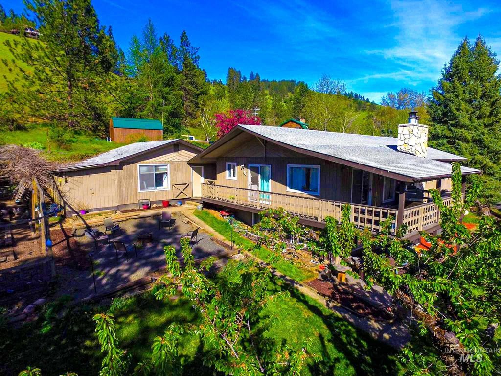 Photo of 120 Lucky Lane, Orofino, ID 83544 (MLS # 98966110)