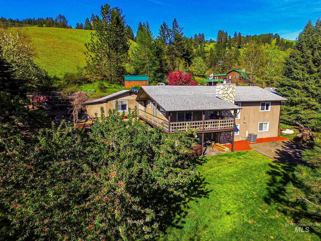 Photo of 120 Lucky Lane, Orofino, ID 83544 (MLS # 98966110)