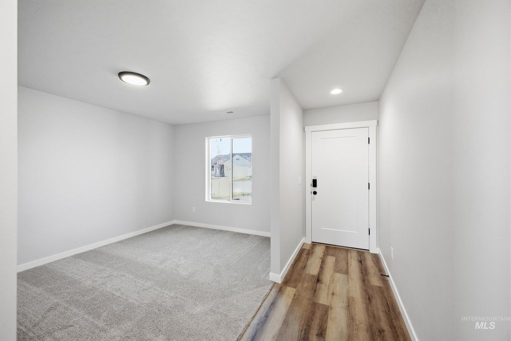 Photo of 15277 Fuchsia Ave, Nampa, ID 83651 (MLS # 98983781)